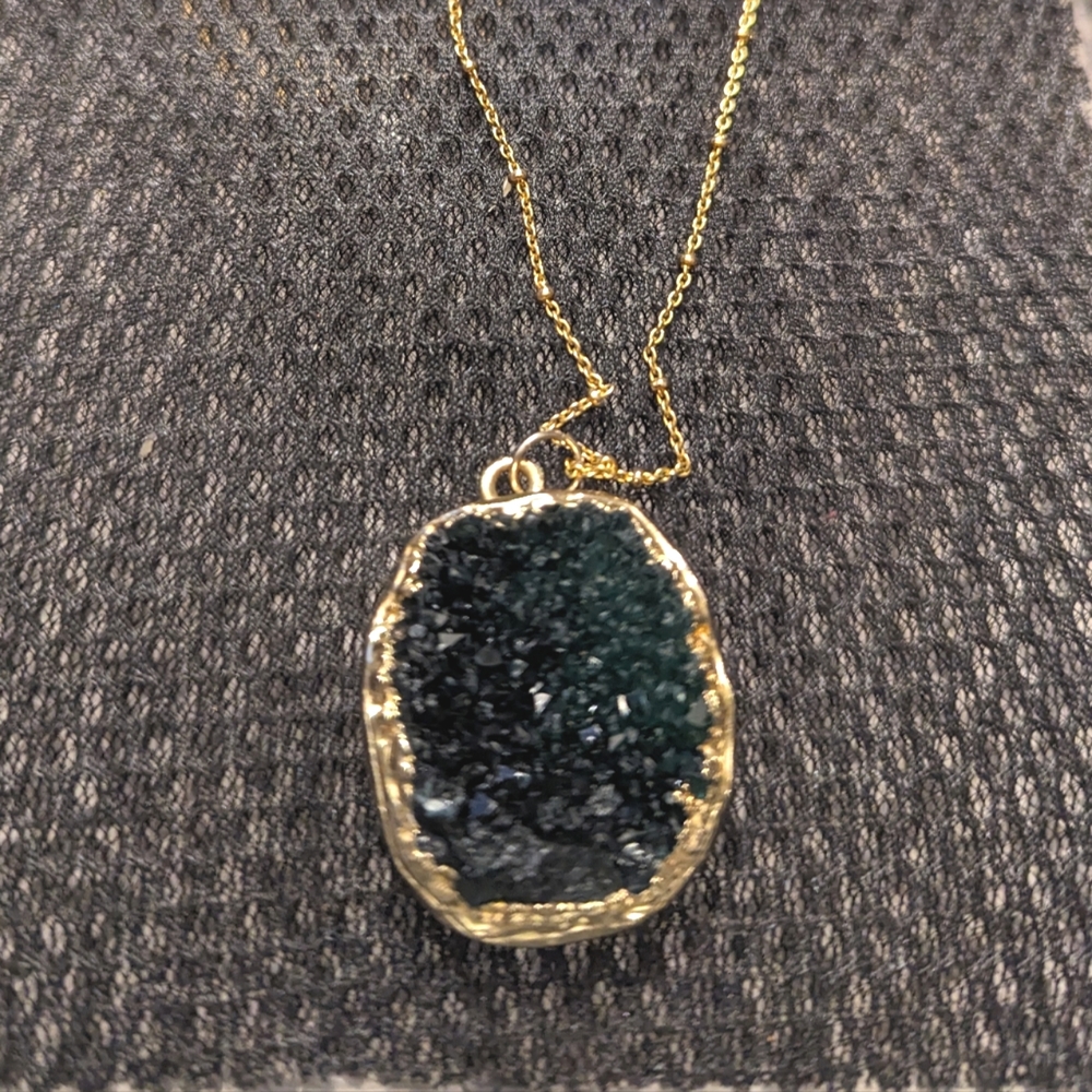 Green gemstone necklace